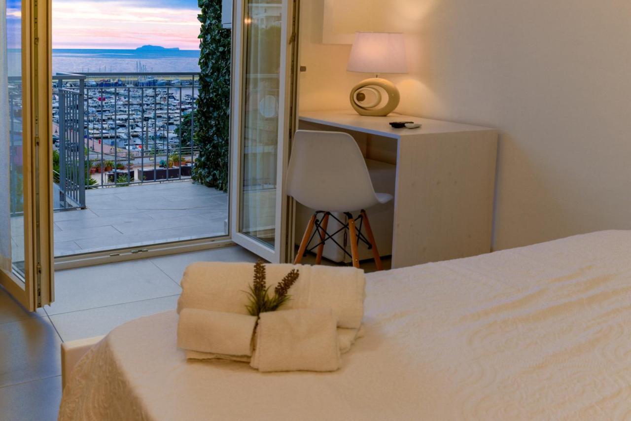 아그로폴리 Quasi In Porto B&B 외부 사진