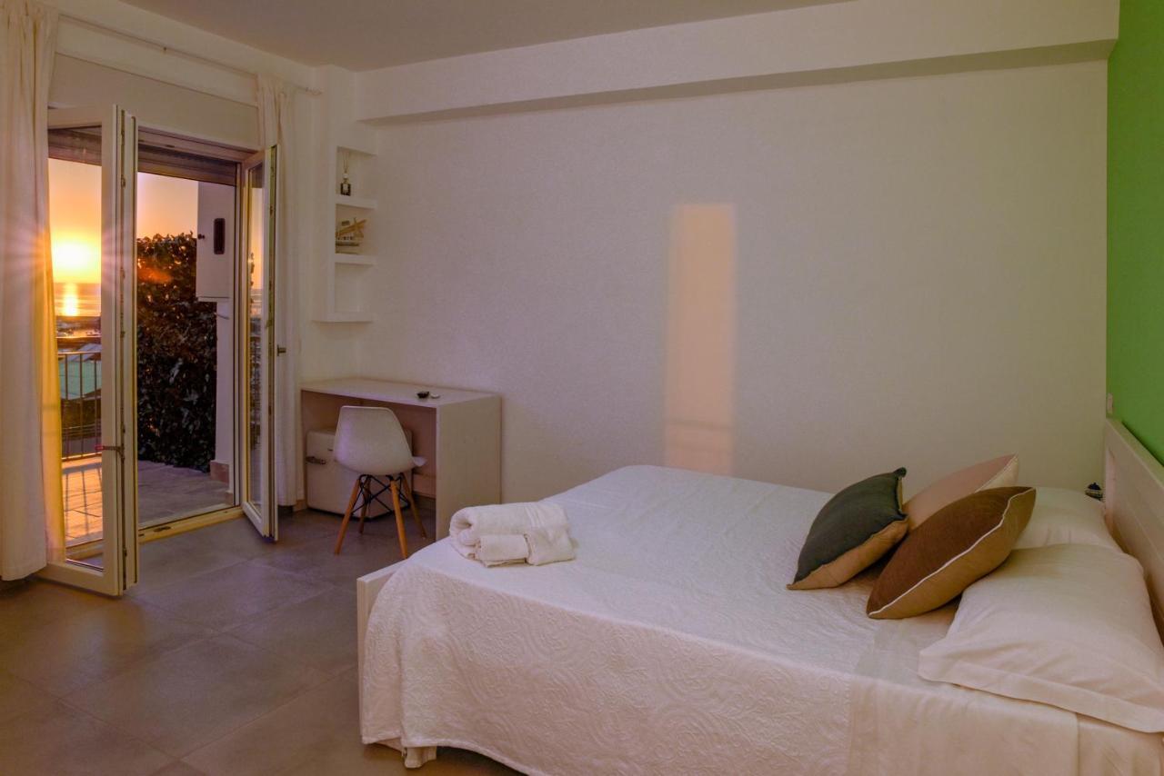 아그로폴리 Quasi In Porto B&B 외부 사진
